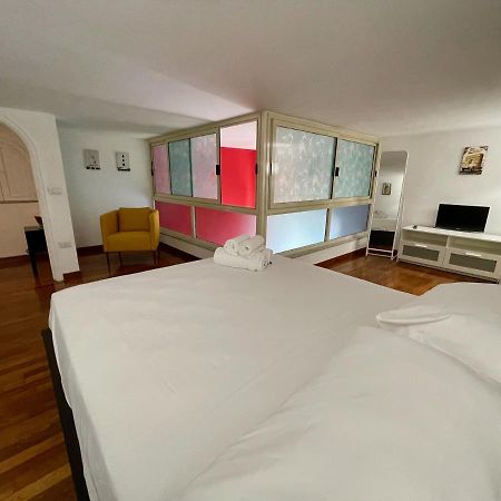 Noruena Luxury Apartment Napels Buitenkant foto